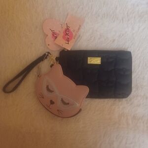 BETSEY JOHNSON NWT Wristlet 8x5 And Cat Coin/Card Holder 🥰